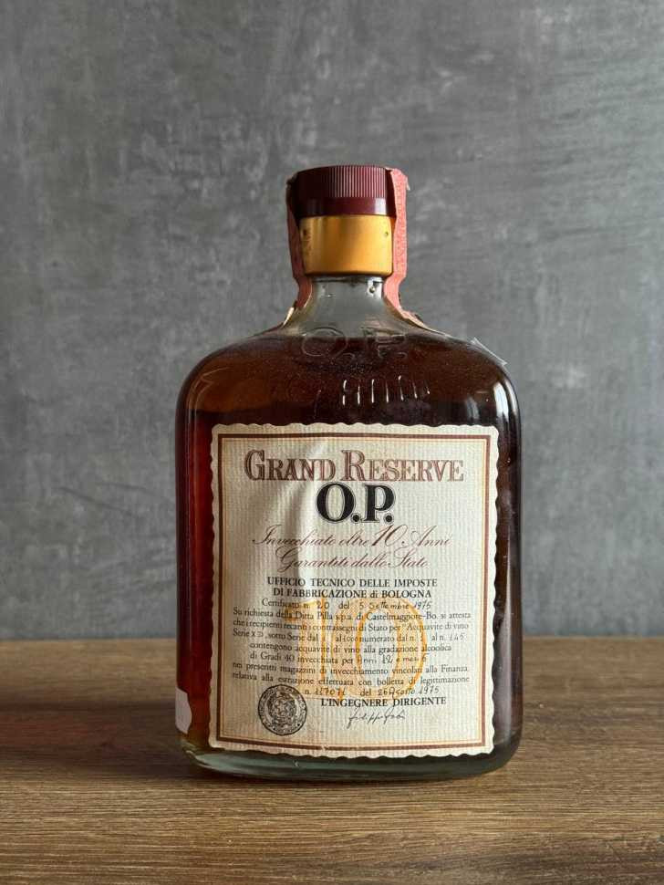 Brandy O.P. ORO PILLA Grand Reserve 10 лет, 1975 года.