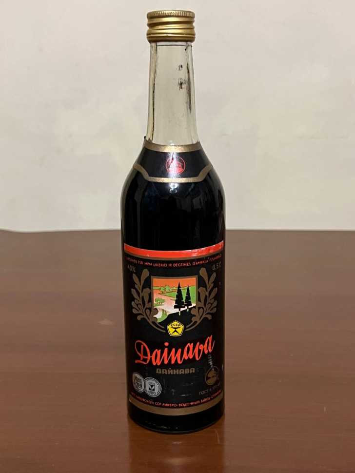 Литовский бальзам  "Дайнава" 80-е года. 0,5л. СССР. Редкий.