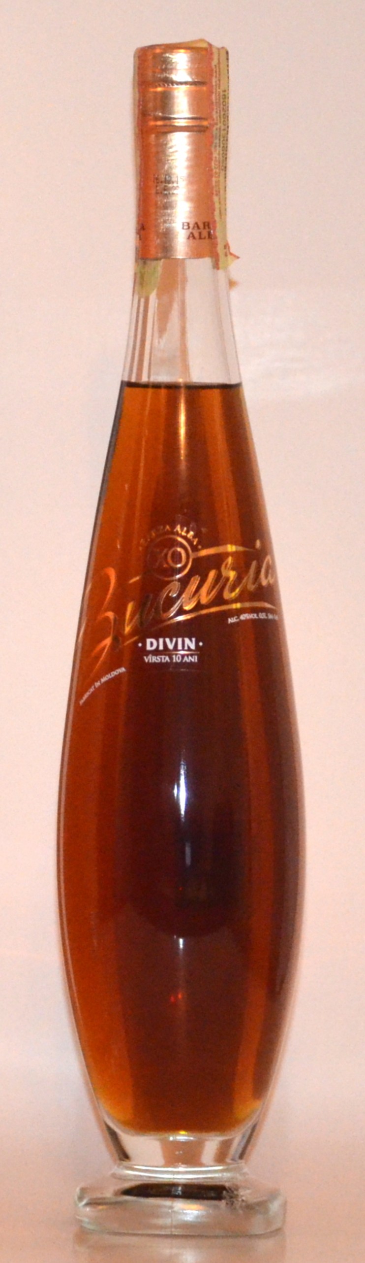 Коньяк "Букурия" 10 лет, Барза Албэ. 0,5 л.