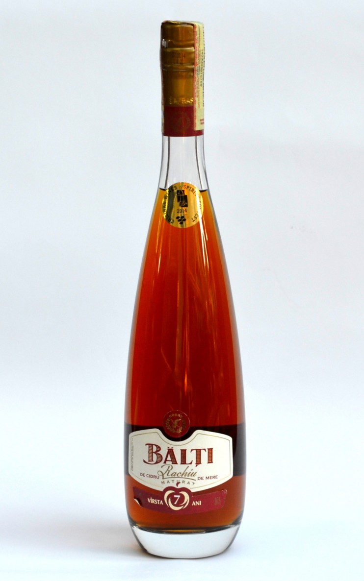 Кальвадос "Бэлць" 7 лет. 0,7 л.