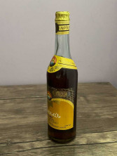 Армянский "Праздничный 15 лет" 1980 года. Экспортный. 0,5 л. СССР.